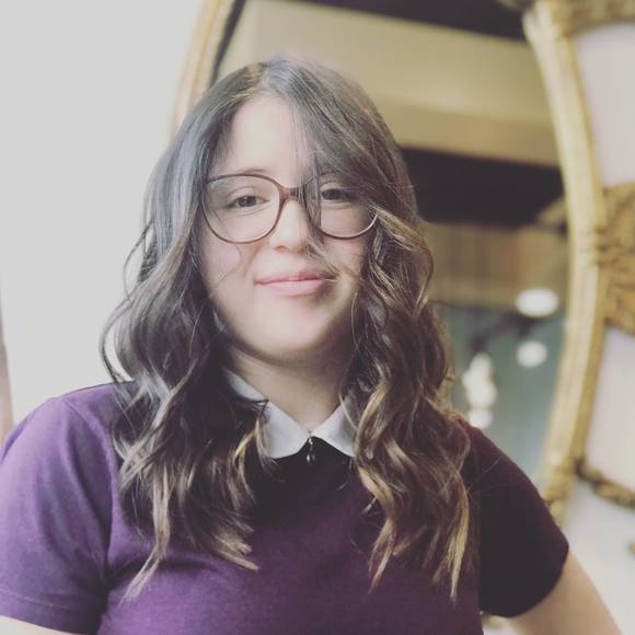 Meet your Posher, Camille - Picture 1 of 1